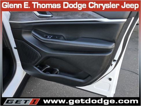 Certified 2023 Jeep Grand Cherokee Limited w/ Luxury Tech Group II image 35