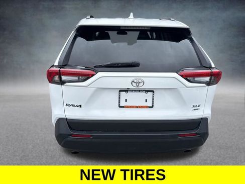 Used 2023 Toyota RAV4 XLE w/ Convenience Package AWD/4WD image 4