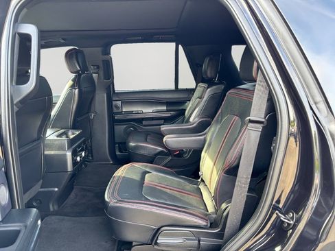 Used 2019 Ford Expedition Limited w/ Equipment Group 303A AWD/4WD image 15