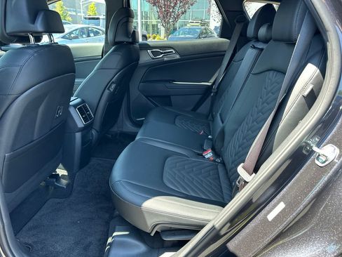 Used 2026 Kia Sportage X-Line w/ X-Line Premium Package AWD/4WD image 14