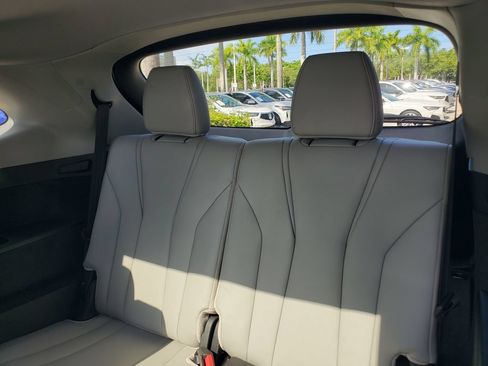 Certified 2024 Acura MDX FWD w/ Technology Package image 14
