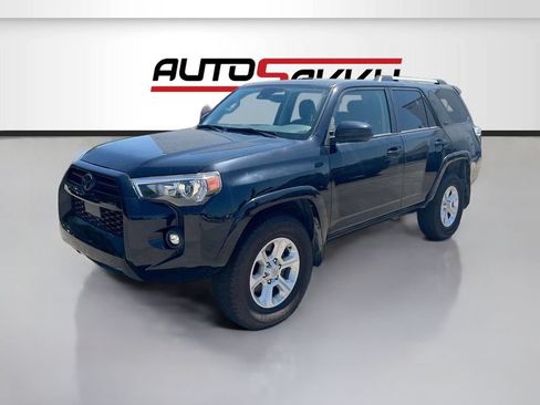 Used 2023 Toyota 4Runner SR5 AWD/4WD image 3