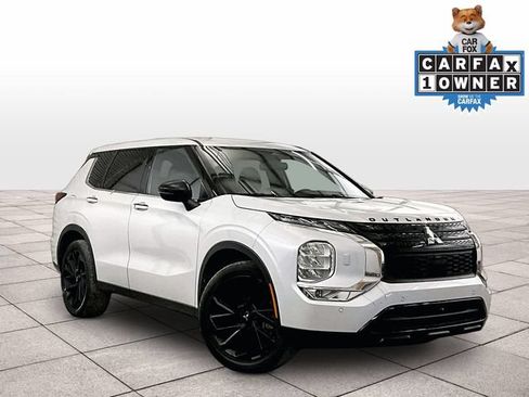 Used 2023 Mitsubishi Outlander SE Black Edition AWD/4WD image 2
