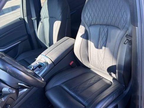 Certified 2025 BMW X7 xDrive40i w/ M Sport Package AWD/4WD image 6