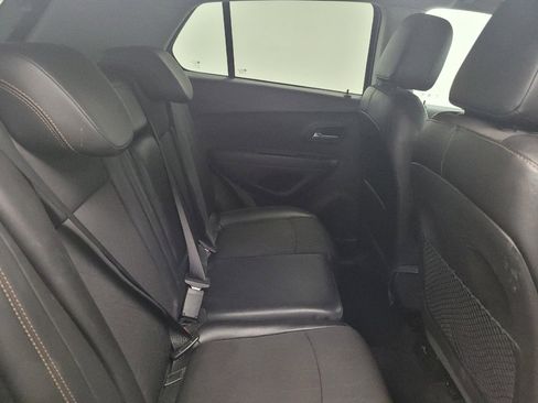 Used 2020 Chevrolet Trax LT w/ LT Convenience Package FWD image 19
