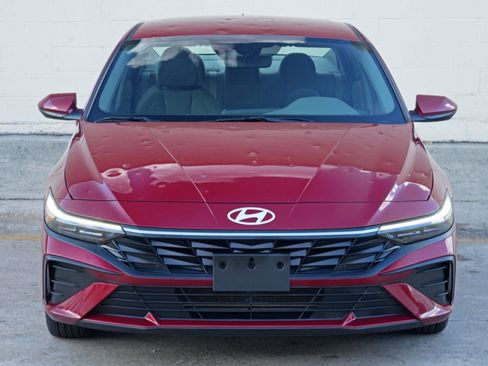 Used 2024 Hyundai Elantra SEL FWD image 44