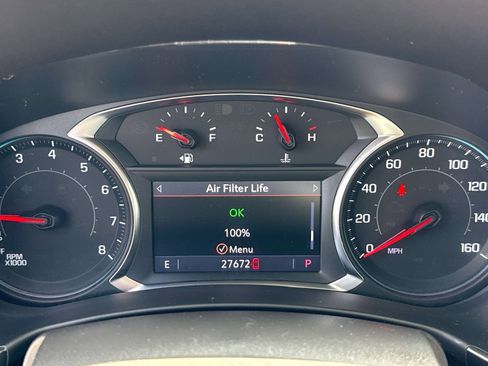 Used 2023 Chevrolet Equinox RS AWD/4WD image 17