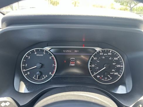 Used 2024 Nissan Rogue SV FWD image 26