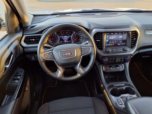 Used 2023 GMC Acadia AT4 image 5
