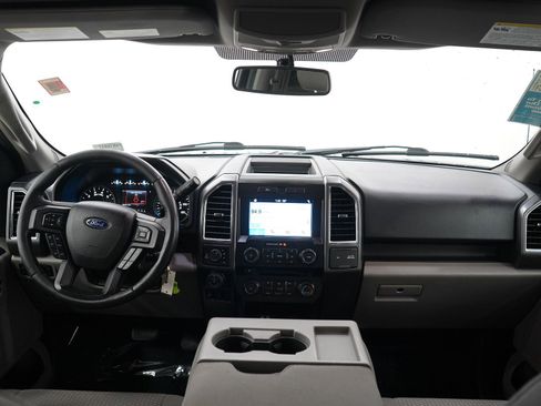 Used 2016 Ford F150 XLT w/ Equipment Group 302A Luxury AWD/4WD image 13