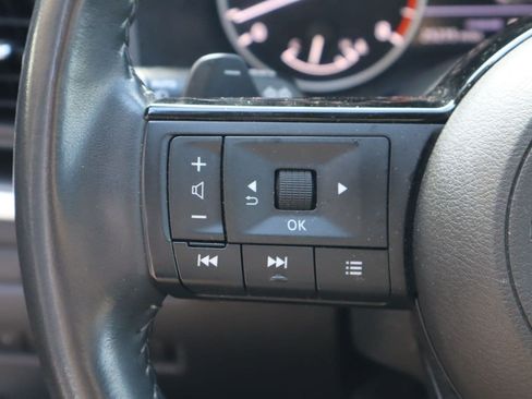 Used 2023 Nissan Rogue SV w/ SV Premium B Package FWD image 13