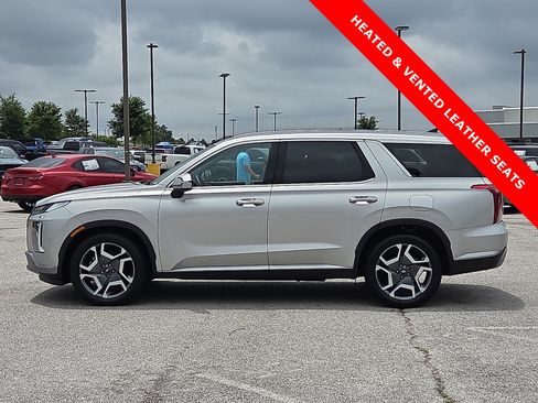 Used 2024 Hyundai Palisade SEL AWD/4WD image 3
