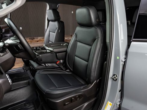 Used 2024 GMC Sierra 1500 Elevation image 29