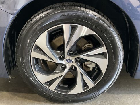 Used 2025 Subaru Legacy Premium AWD/4WD image 11