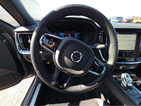 Used 2024 Volvo V60 T8 Polestar image 9