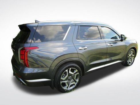 Used 2024 Hyundai Palisade SEL w/ Premium Package FWD image 11