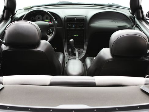 Used 2004 Ford Mustang Cobra RWD image 2