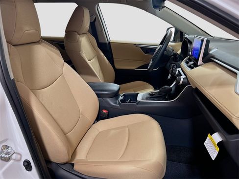 New 2025 Toyota RAV4 LE image 24