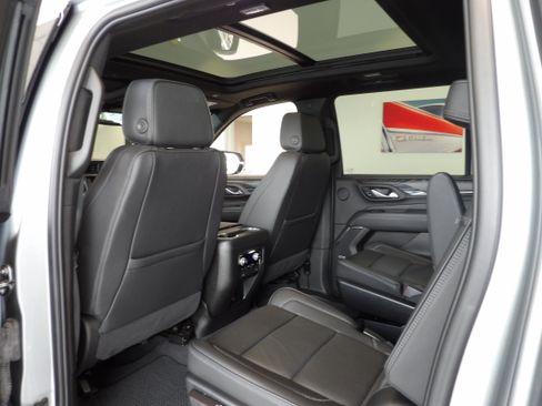 Used 2023 GMC Yukon XL Denali w/ Max Trailering Package AWD/4WD image 18