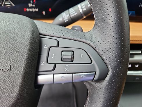 Certified 2025 Cadillac XT4 Sport FWD image 20