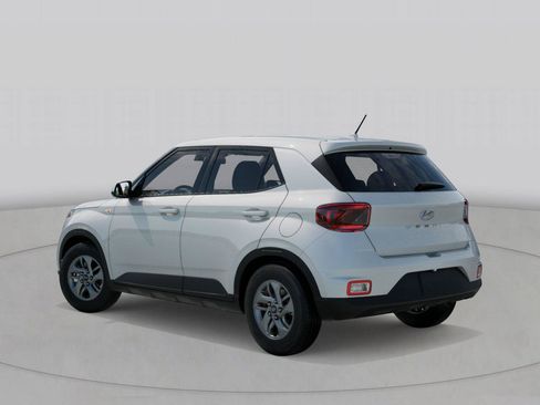 New 2026 Hyundai Venue SE FWD image 5