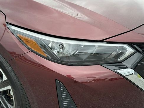 Used 2025 Nissan Sentra SV FWD image 12