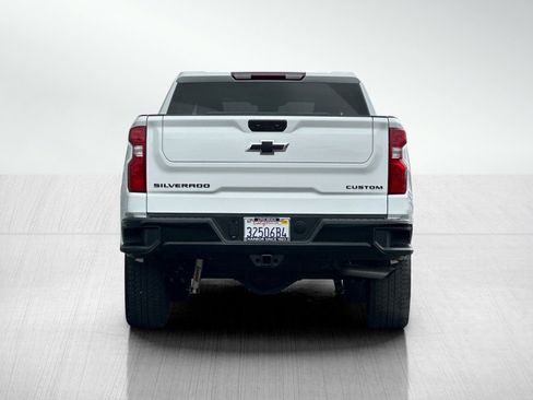 Certified 2024 Chevrolet Silverado 1500 Custom Trail Boss w/ Turbomax Blackout Package image 9