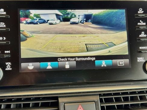 Used 2019 Honda Accord Touring image 14