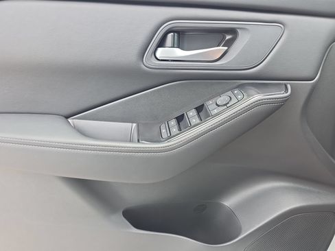 New 2026 Nissan Rogue SV w/ Cold Weather Package FWD image 25