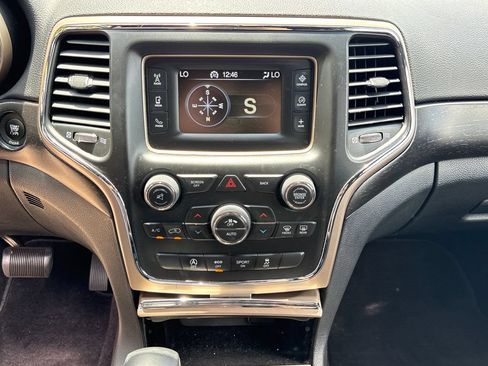 Used 2016 Jeep Grand Cherokee Laredo w/ Quick Order Package 23E RWD image 23