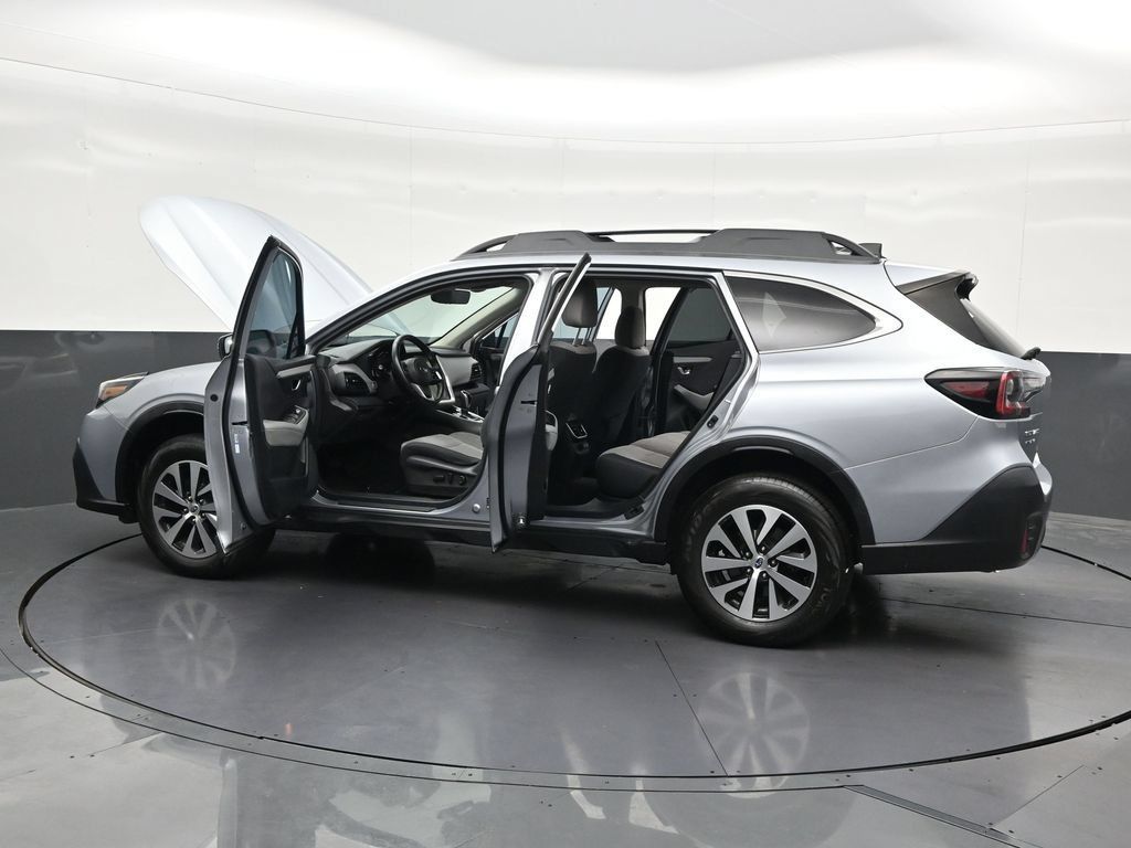 Used 2022 Subaru Outback Premium AWD/4WD image 33