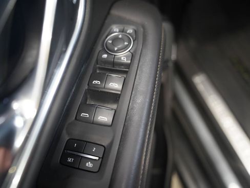 Used 2021 Chevrolet Suburban Premier RWD image 26