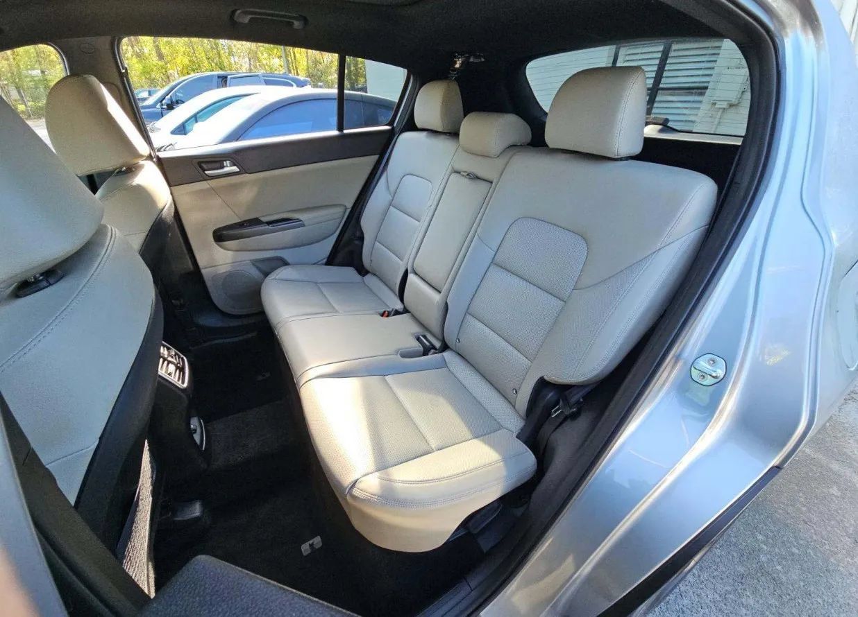 Used 2022 Kia Sportage Nightfall Edition FWD image 40