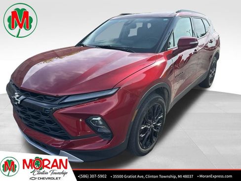 Certified 2024 Chevrolet Blazer LT w/ LPO, Black Grille Bar Package FWD image 1