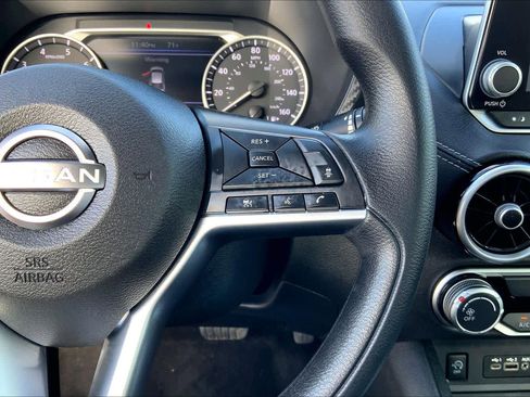 Used 2024 Nissan Sentra SV image 25