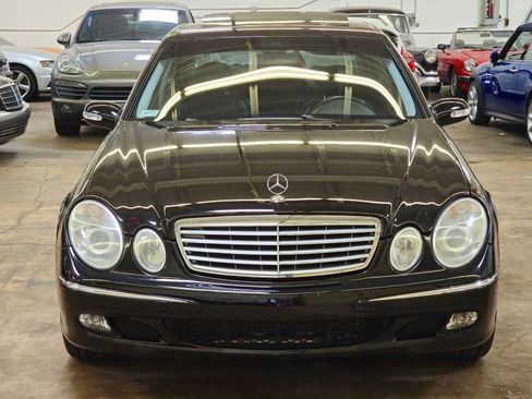Used 2006 Mercedes-Benz E 350 4MATIC Sedan image 3