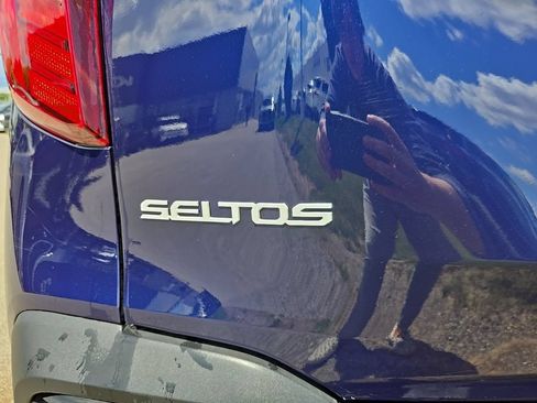Used 2024 Kia Seltos S AWD/4WD image 5