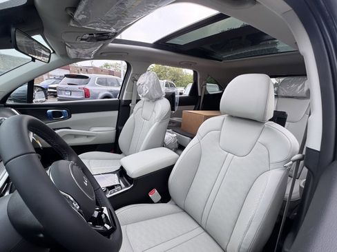 New 2025 Kia Sorento S w/ Panoramic Sunroof Package image 23