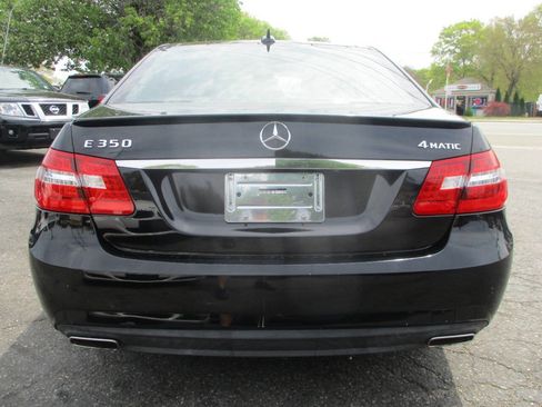 Used 2013 Mercedes-Benz E 350 4MATIC Sedan image 3