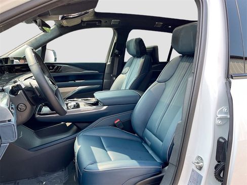 New 2025 Cadillac Escalade IQ Luxury 2 image 21