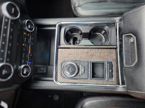 Used 2020 Ford Expedition Limited RWD image 27