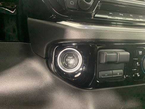 Used 2023 Chevrolet Silverado 1500 LTZ image 18