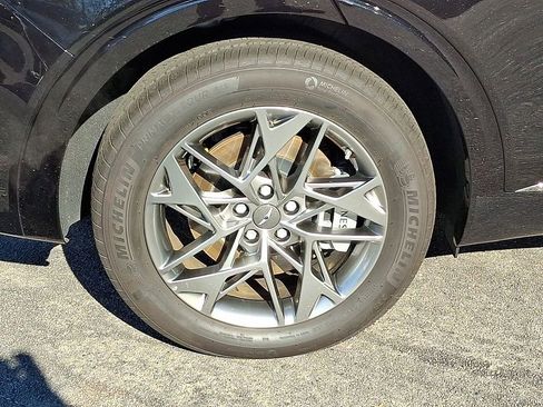 Used 2025 Genesis GV70 2.5T Advanced w/ Advanced Package image 27