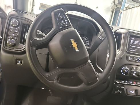 Used 2024 Chevrolet Silverado 1500 Custom AWD/4WD image 5