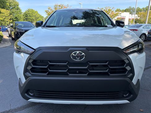 Used 2026 Toyota Corolla Cross L FWD image 8