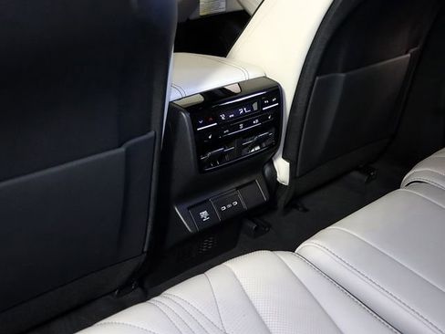 Used 2026 Acura MDX Type S AWD/4WD image 16