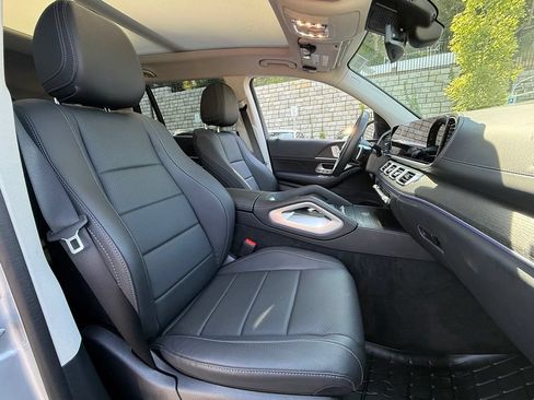 Used 2026 Mercedes-Benz GLS 450 4MATIC image 16