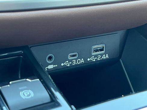 Used 2025 Subaru Outback Touring XT image 23