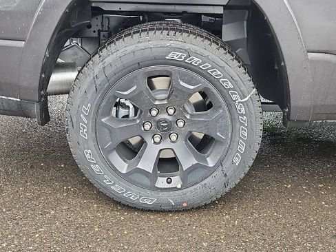 New 2026 RAM 1500 4x4 Crew Cab image 9