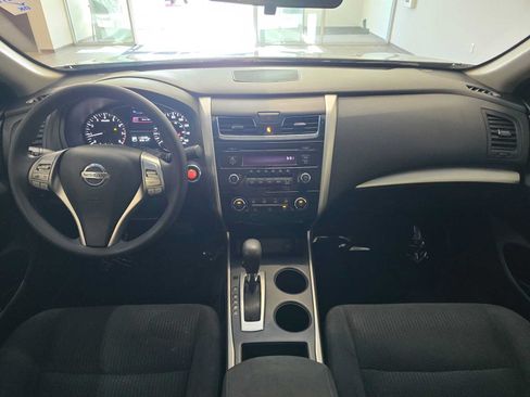 Used 2015 Nissan Altima 2.5 S FWD image 11